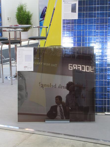 Photovoltaic window
MSK - Making Solar Work shows a photovoltaic window. New possibilities for the building integration of photovoltaic at office buildings and shopping centers.